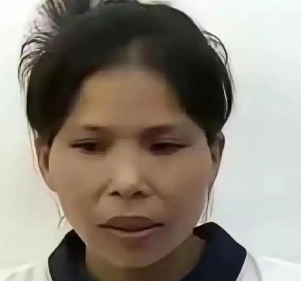 她叫伍继红，1998年毕业于中国人民大学。因当年取消分配工作，她找工作，笔试通过