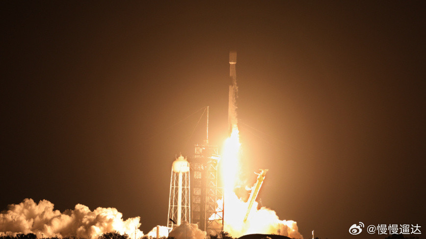 SpaceX再创纪录38分钟连发两火箭马斯克创立的SpaceX公司又刷新一项太