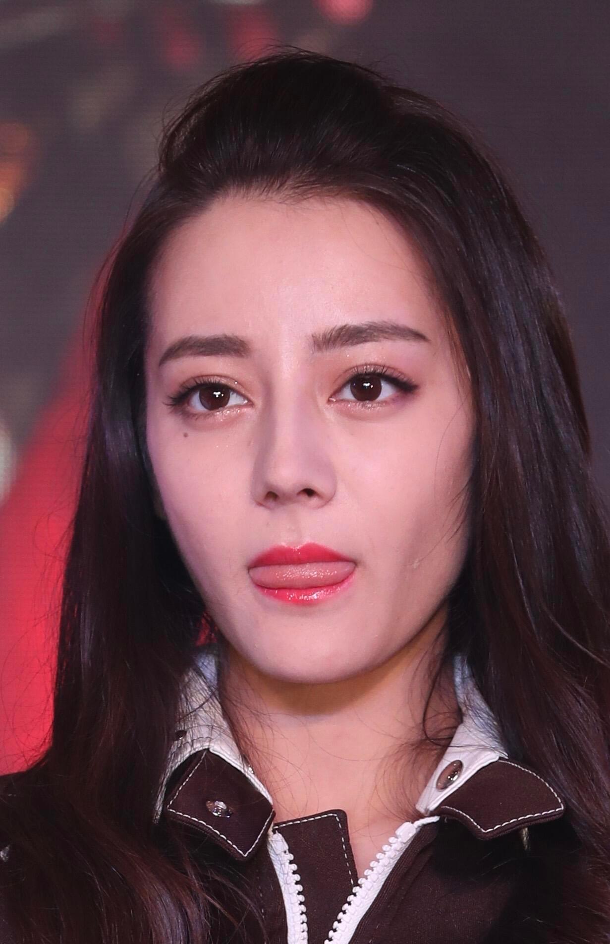 迪丽热巴早期可可爱爱古灵精怪可爱​​​