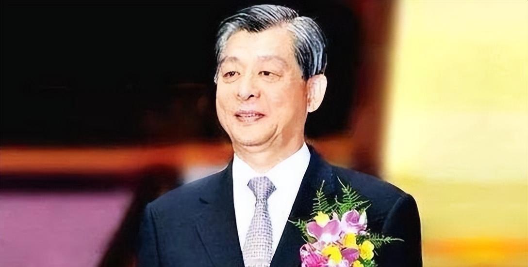 你知道中国最有钱的家族是哪个吗？可能大家第一反应是富豪榜上那些常年露脸的名字，但