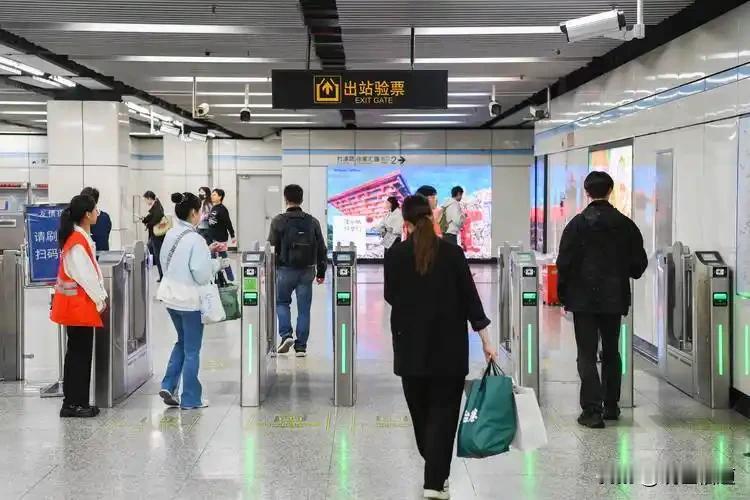 上海地铁票价听证会，到底有什么用？很多市民直言：更像“涨价讨论会”上海轨道
