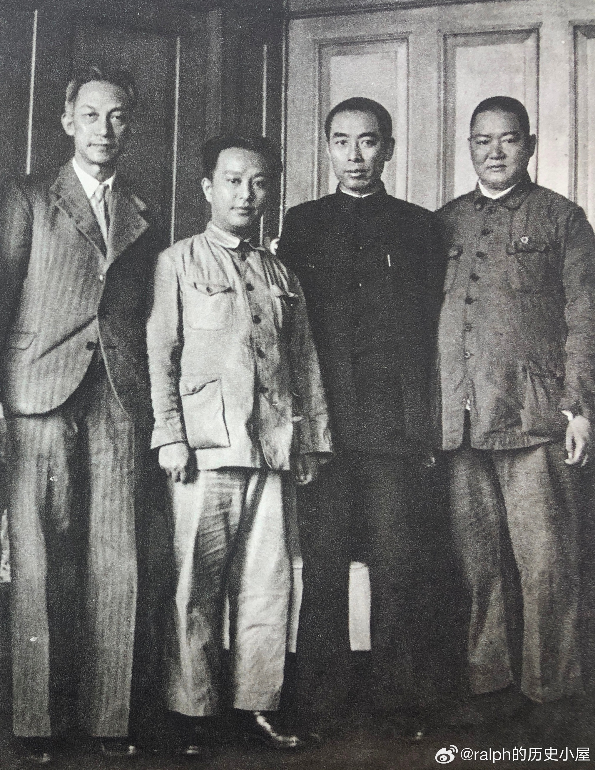 1938年在汉口合影，这四位你都认识吗？历史影像