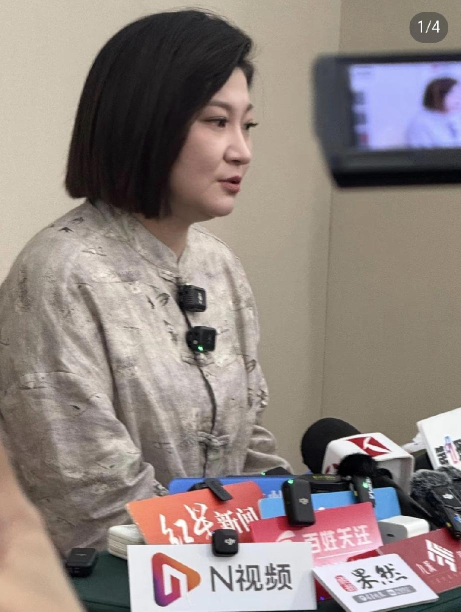 俞晓冬被判33年，王暖暖面临离婚问题。如果不离婚，王暖暖挣的钱就属于夫妻共同财产