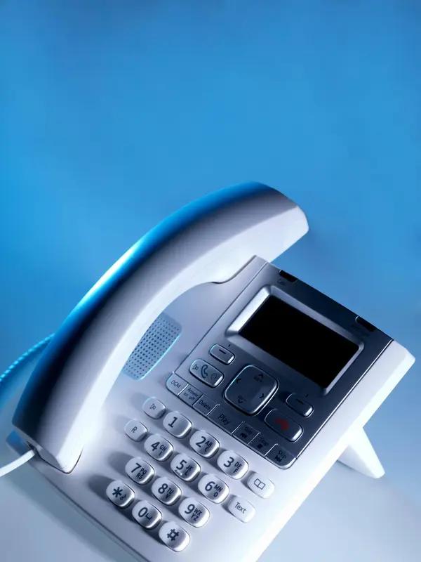 为什么手机号偏偏是11位？不是10位也不是12位，背后藏着30年通信史每天