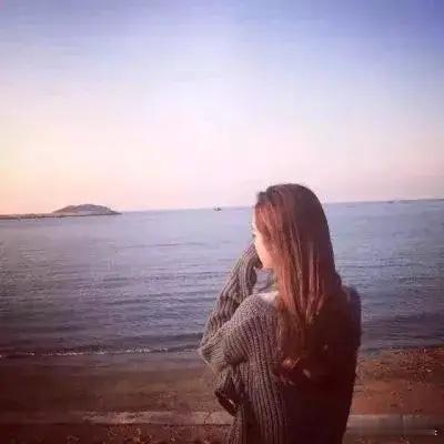 今天莎莎给大家讲述一下，莎莎的炒股经历一，个人背景工作前10年从事技术，工作第1