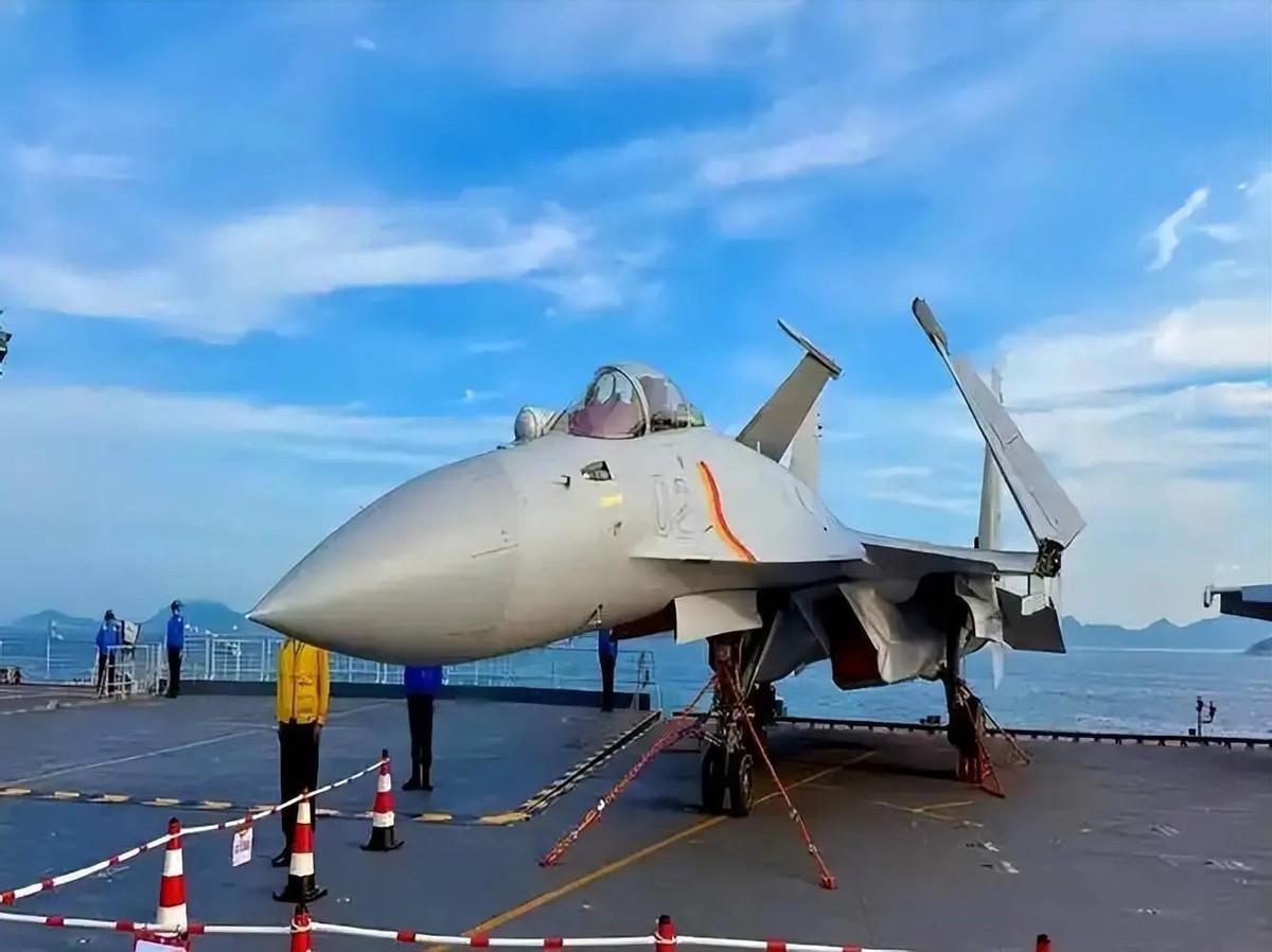为什么战机如此害怕火控雷达照射？毫不夸张地讲，一旦遭到火控雷达持续照射，就连歼-