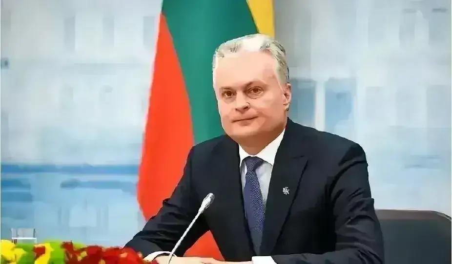 立陶宛不装了，立陶宛眼看着改善对华关系不成，开始露出真面目了。立陶宛外交部长布德