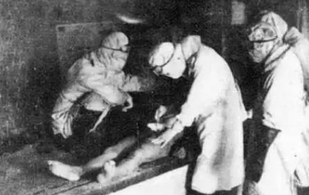 731医学实验之谜，七只针头的人头... 1989年，日本东京原陆军军医学校