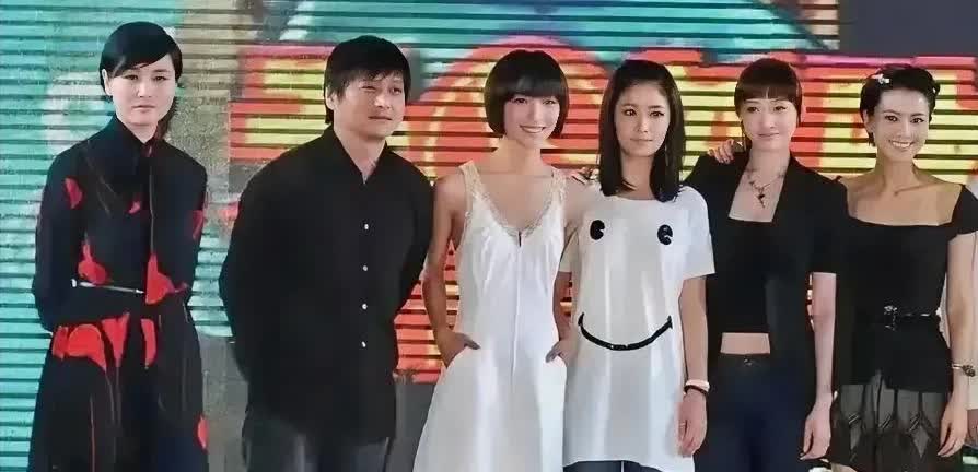 感觉年轻时候的高圆圆还没有林心如漂亮，倒是那时候的李小冉一眼万年。