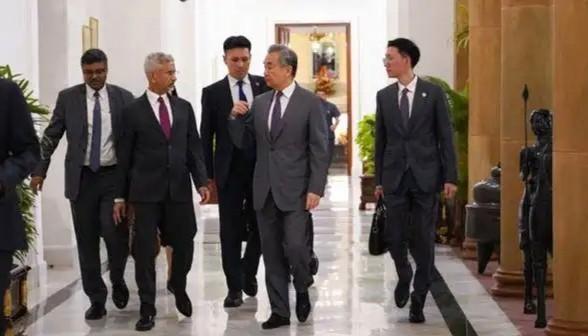 王毅亲口告诉苏杰生，印度不是中国的对手！莫迪还是选择投奔中方了？莫迪终于不是死脑