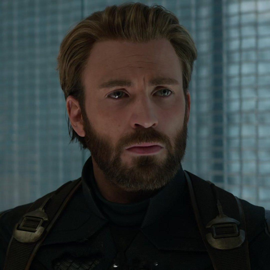 克里斯·埃文斯在《复仇者联盟：毁灭日》中回归饰演史蒂夫·罗杰斯，但不是美国队长的
