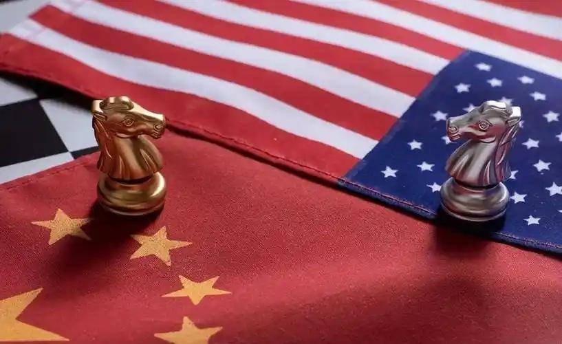 美国欠了中国一笔债务，相当于给中国打了一张借据。如今中国要求美国还钱，美国却无力