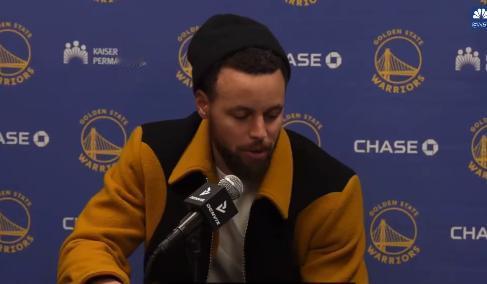 斯蒂芬-库里谈及膝盖酸痛以及他是否会在明天背靠背比赛的第二晚出战，勇士在第二晚将