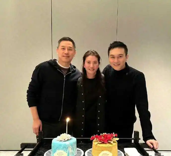 他为什么还是那么年轻？？？？？？？？？？？？？？
