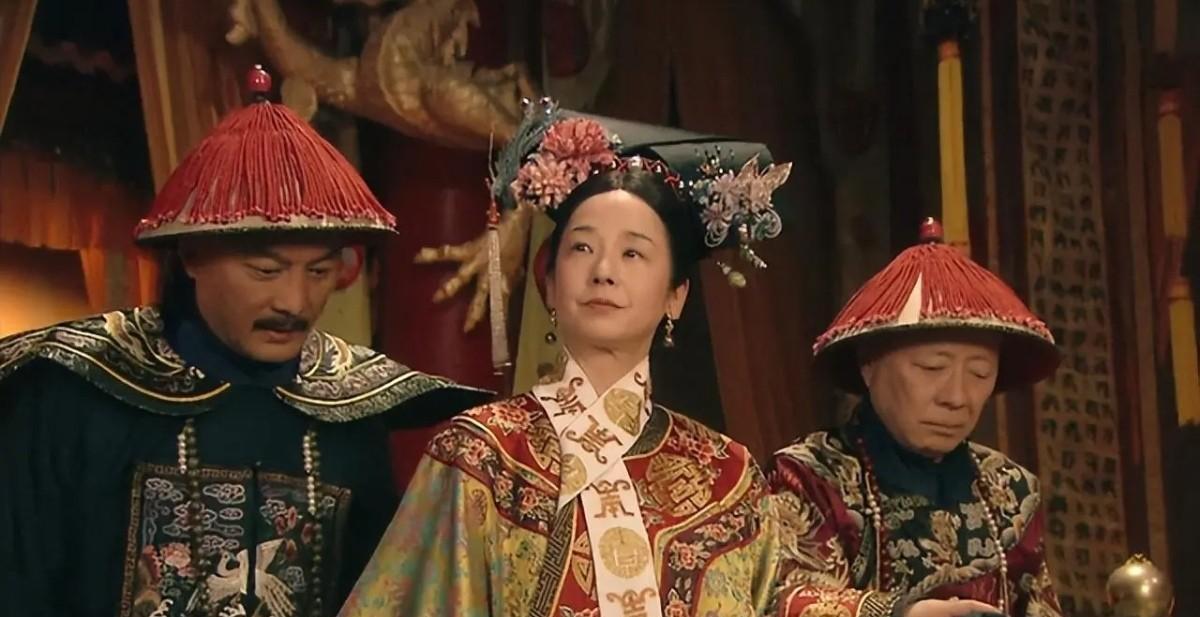 慈禧晚年身子虚，一觉醒来，床单湿一片。谁知，她去民间喝了1碗粥，症状全没了…回宫