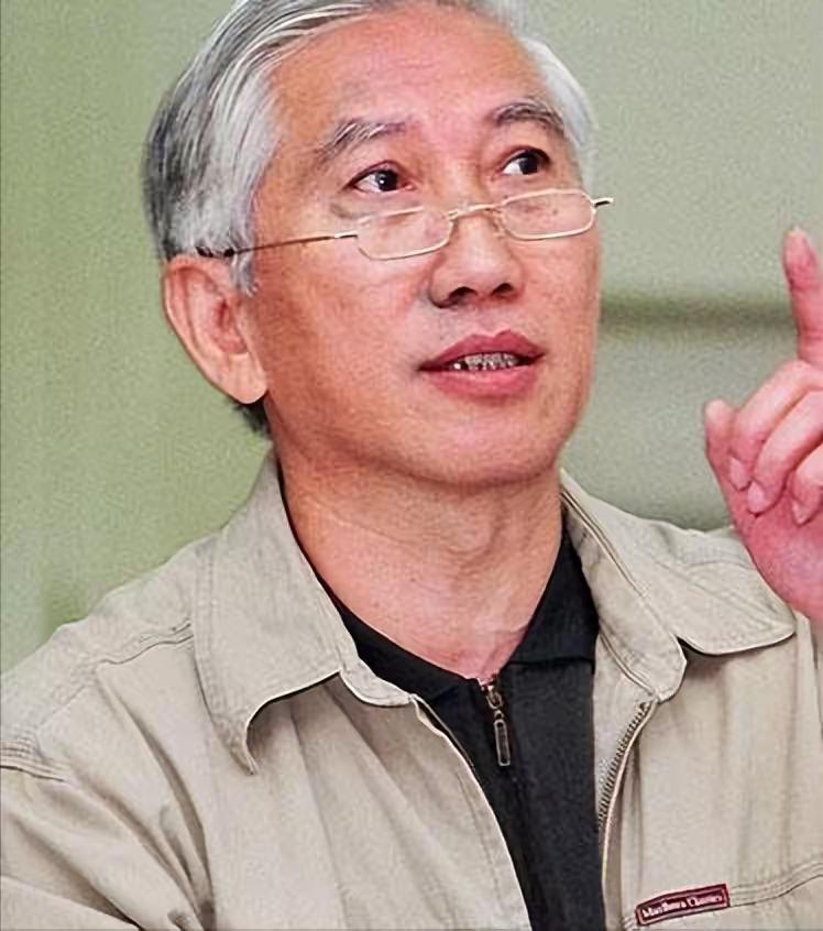 清华教授柳冠中再次语出惊人！国人该清醒了！他质问道：“无人机、无人驾驶、无人商店
