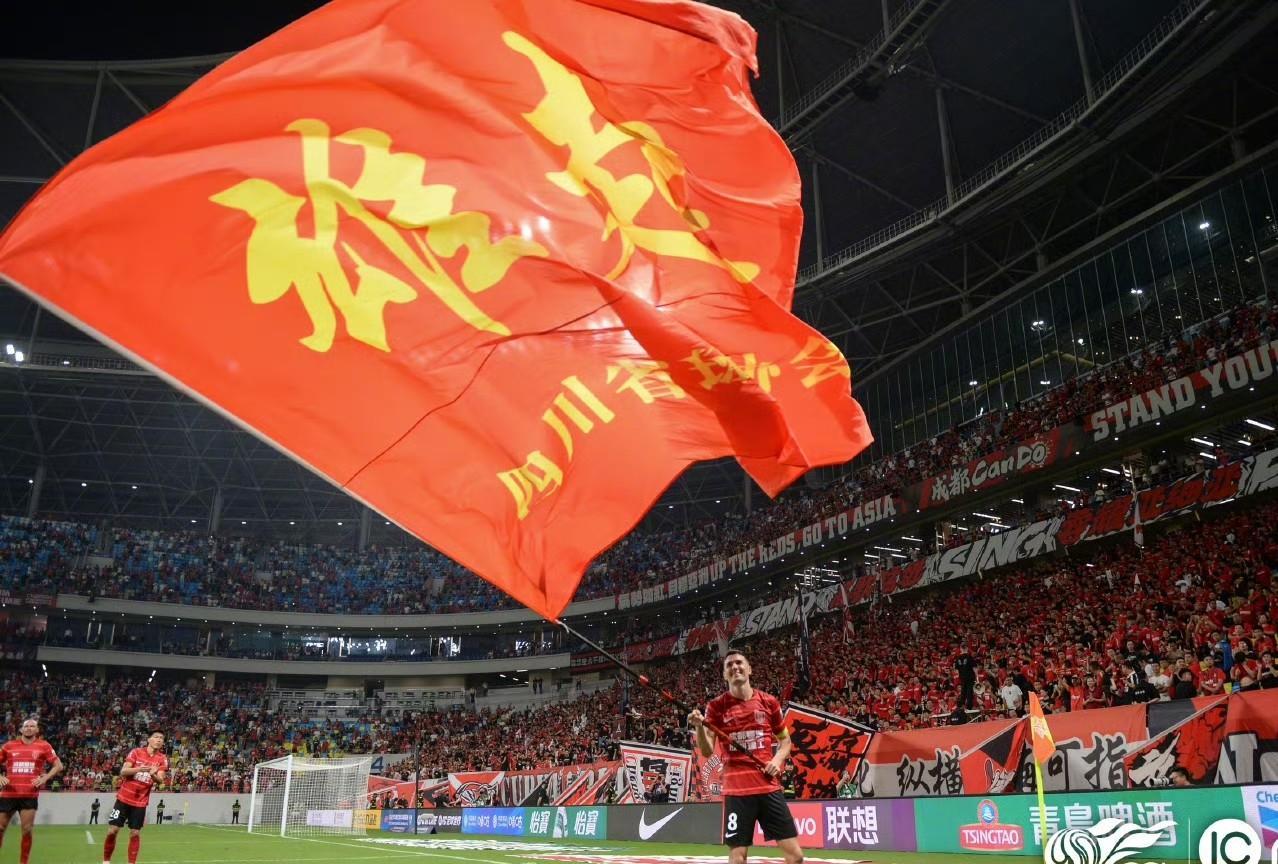 中超争冠局势依旧焦灼，下一轮或许将见分晓。本轮中超24轮成都蓉城后来居上后表现