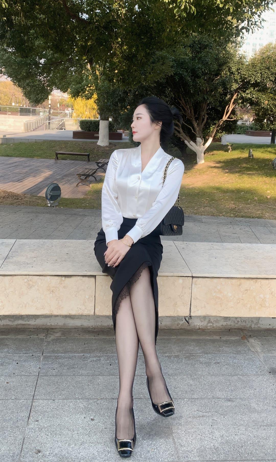 职场时髦穿搭优雅又精致的职场穿搭