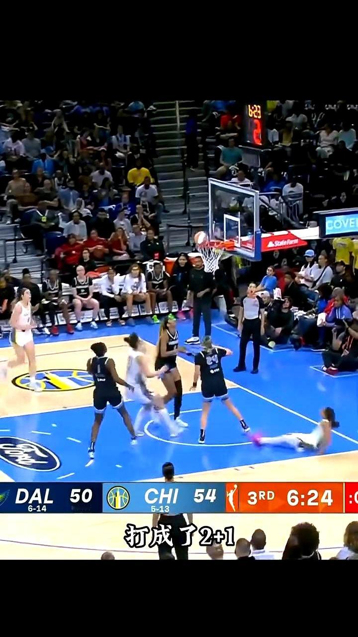 谁说大中锋就不能投三分？李月汝这事儿干得太漂亮了。去年7月10...