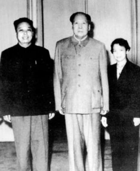 1959年，护士吴旭君对毛主席说：“主席，我大概不能在您身边工作了。”主席连问为