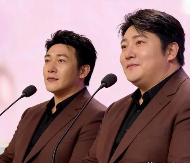 啥时候陆毅和郭京飞都这么圆润了？说没P图我都不信。陆毅和郭京飞是连襟，这几张图看