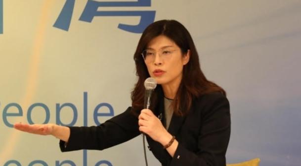 国民党主席郑丽文不简单10月10日，台当局举办了一场“双十庆典”，陈水扁、吕