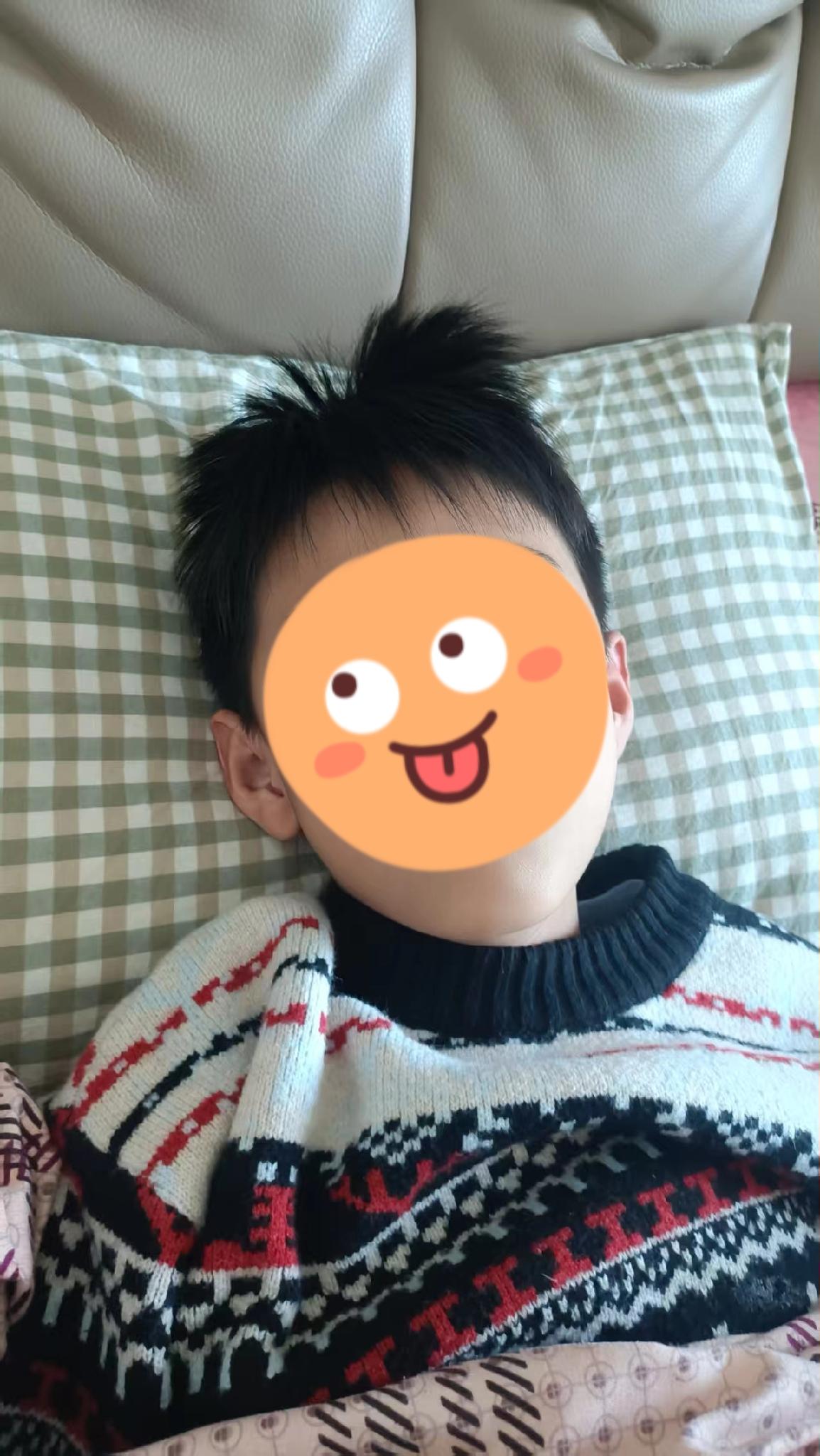 最近学校好多孩子都发烧咳嗽！去医院说是甲流，问题是不肯好啊，大人着急啊！孩