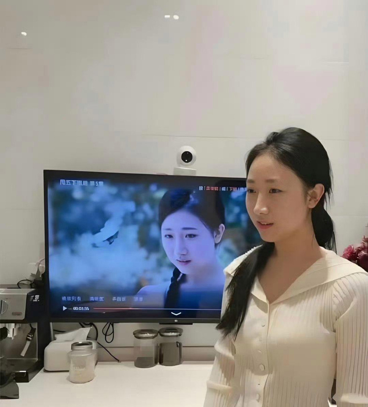 原来演员上镜胖十斤是真事儿啊