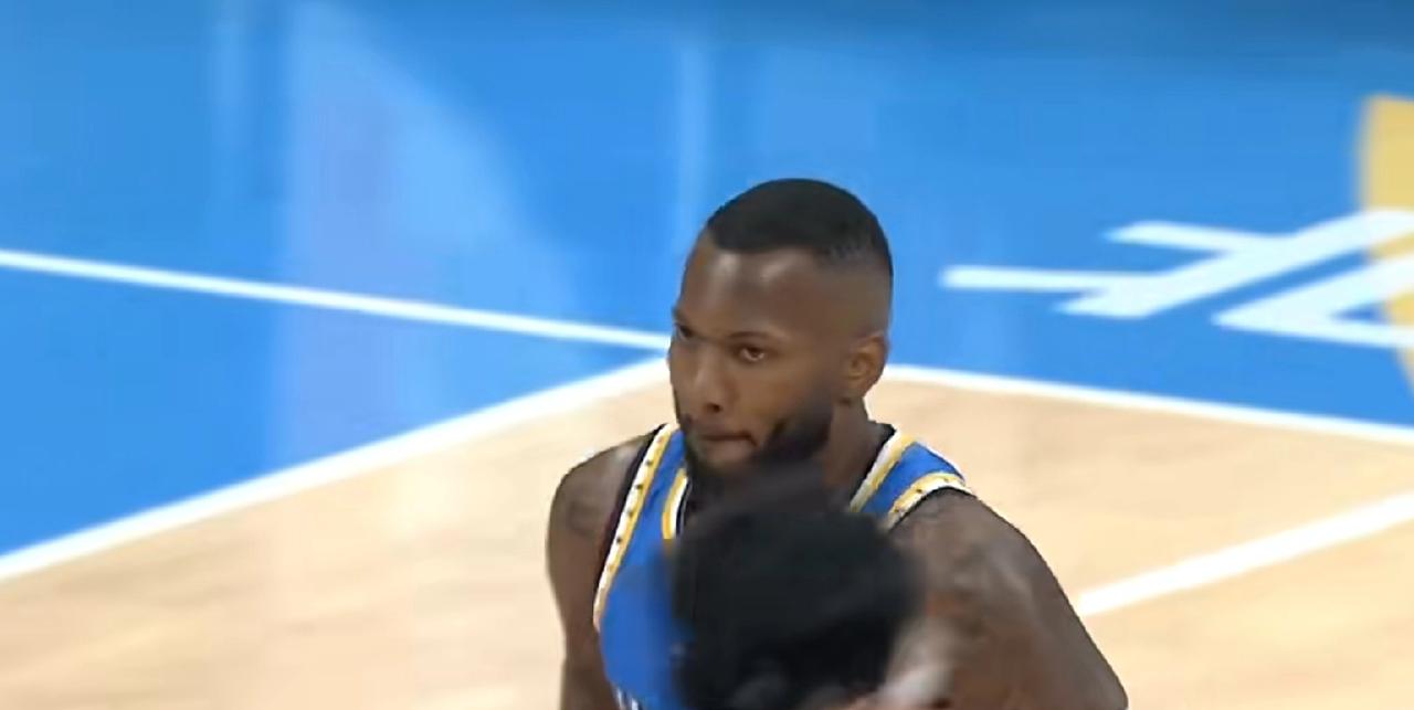 太精彩了，北京97-89力克广州！这四位球员是赢球功臣！1. 陈盈骏：后场核心