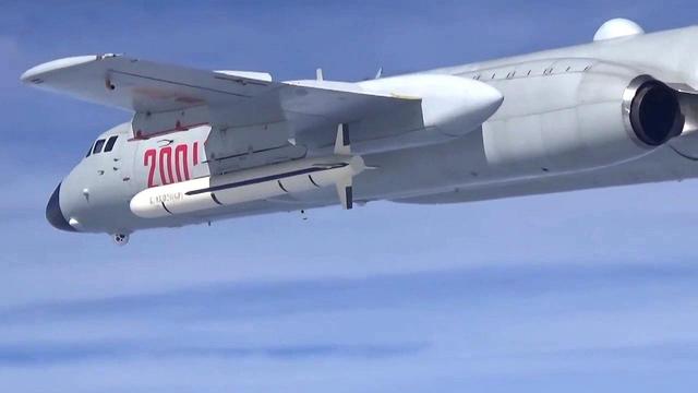 中国导弹轰炸机,齐射数百枚反舰导弹,南海进入“饱和打击时代”