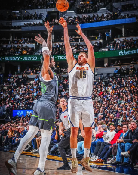 NBA历史“三双榜”：1、威少：203次2、大O：181次3、约基奇：16