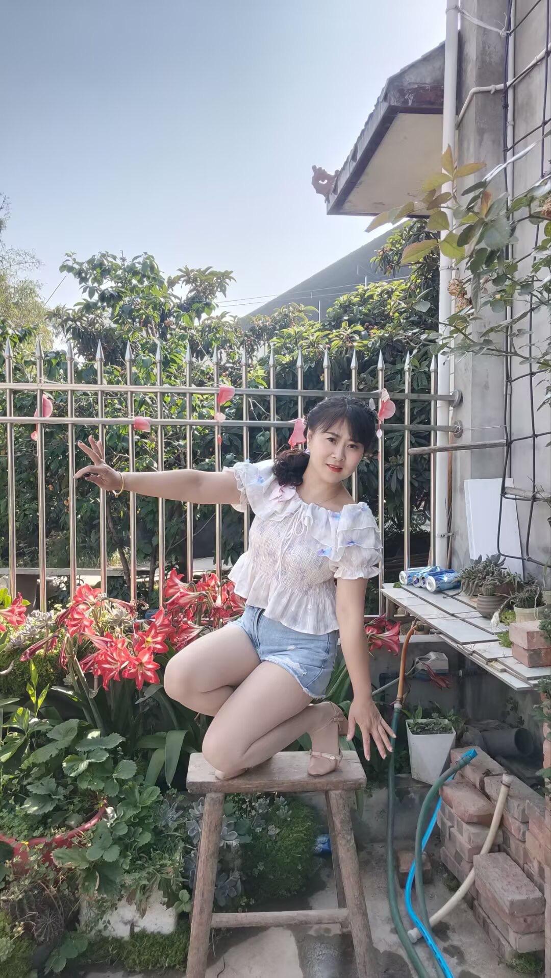 自从和你相遇，满心都是你