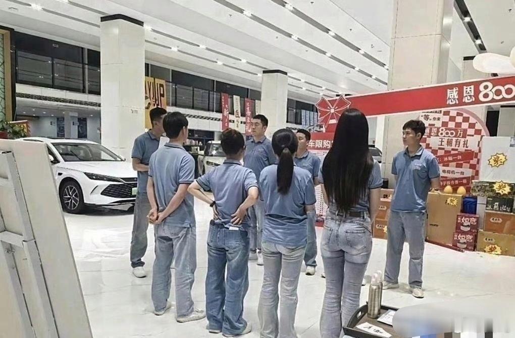 这是多少人梦寐以求上班的环境啊？