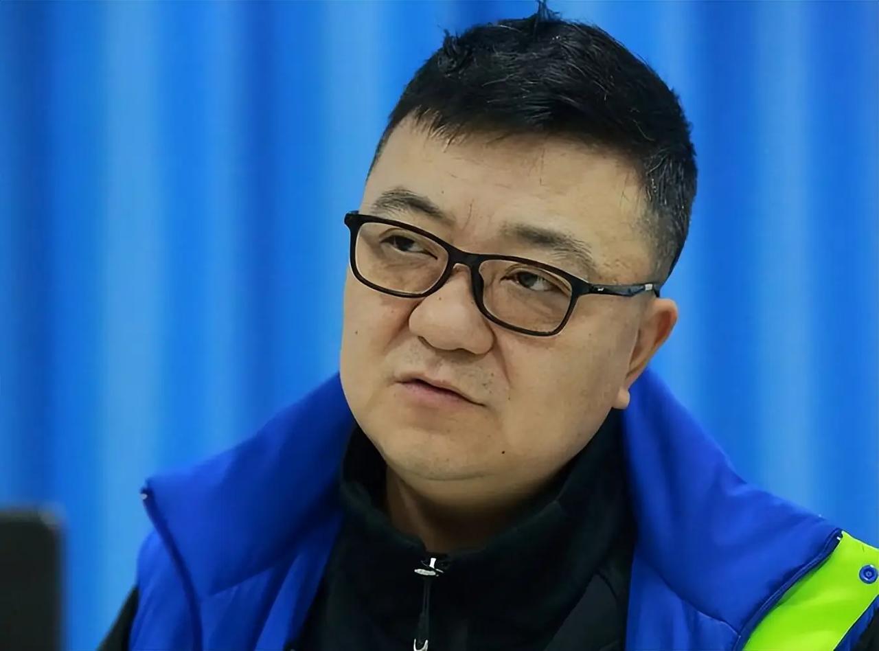 足球大V围剿董路反被扒，青训生态引关注一场本想把董路推到风口浪尖的网络围攻，最