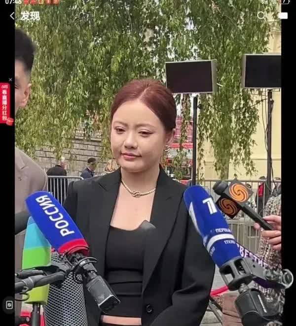 卖瘦身产品的网红胖丫头！这就是辛巴的爱徒蛋蛋，那个在美颜里卖瘦身产品的那