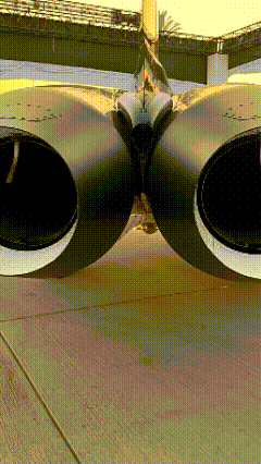 中国产L15A教练机迪拜航展大放异彩，这套动作，真的值得我们学习！迪拜航展结