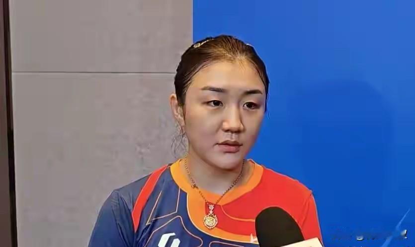 陈梦4:0赢了孙铭阳，接受李武军采访时，一个问题，大梦反应太快了，这发言能力不弱