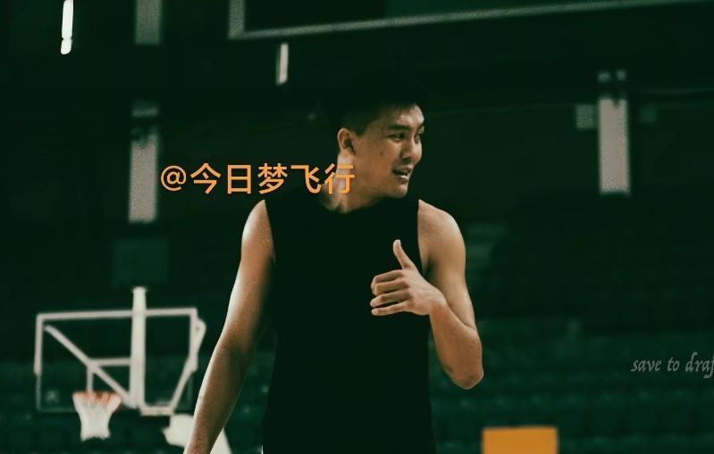 新赛季开赛，黄荣奇、曾繁日在CBA失业！上个月底，CBA国内球员注册日期截止，