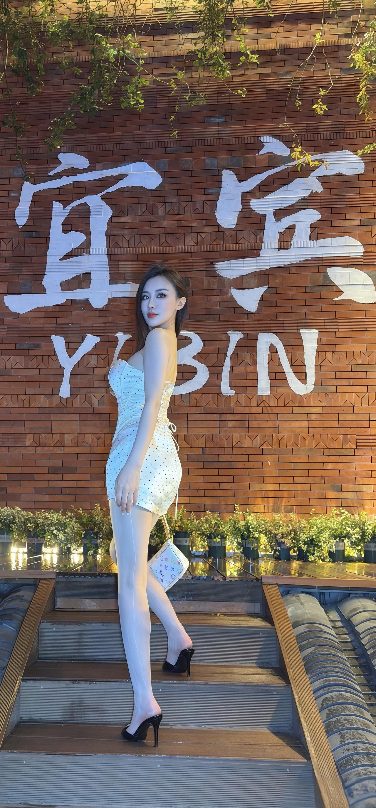 打卡宜宾万里长江第一城宜宾的空气都是酒香味[比心]