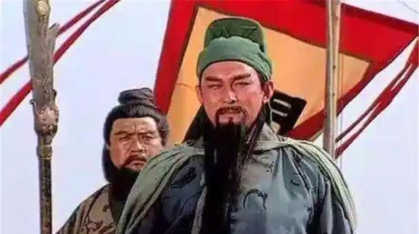 关羽败走麦城，路过马超封地，为什么马超不出手相助呢？建安二十四年冬，关羽兵败襄