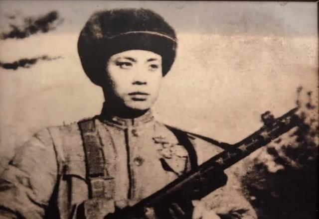 全世界大概只有志愿军战士能打这种仗：手中连枪都没有，却攻下美军阵地，并坚守24个