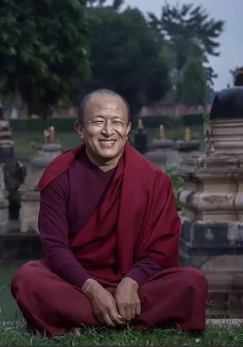 宗萨仁波切：“永远记住，亲近的人是共业的，你靠近谁，关注谁，和谁经常在一块儿，