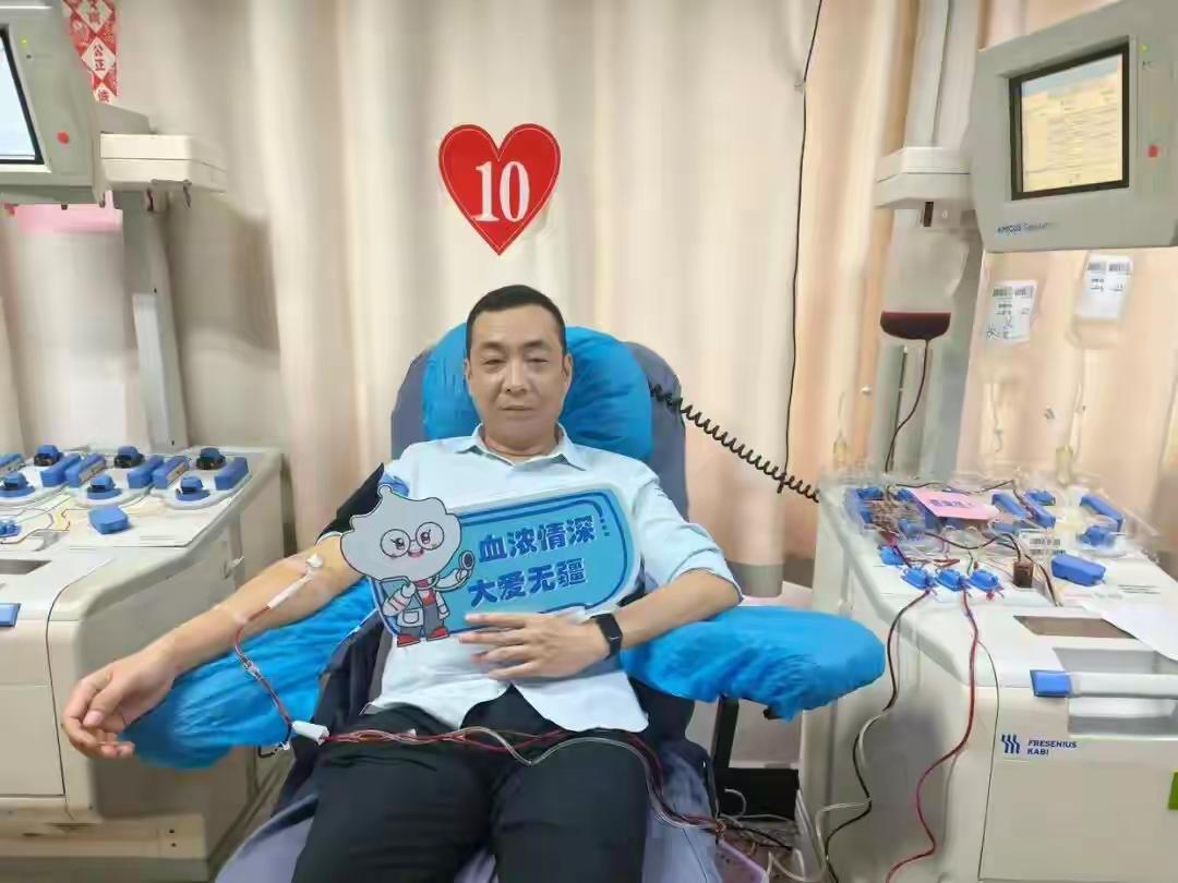 武汉“熊猫血”公交大叔16年滴酒不沾夜不熬，背后真相让全网泪目：我的血，是别人活