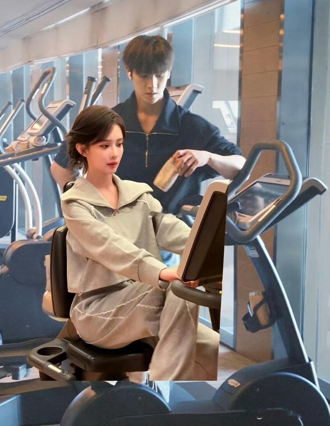 孟子义都这么瘦了还坚持健身，现在女明星这么卷吗？
