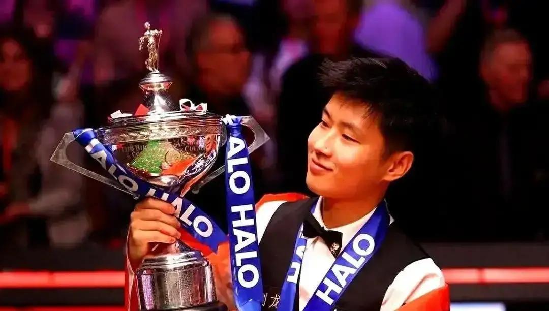 冠军奖金缩水一半15万英镑听着吓人，真拿到手只剩8万。机票、酒店、教练、球