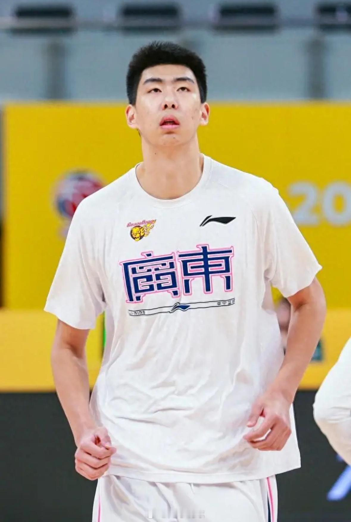 广东男篮徐昕向球队提出交易申请，他认为自己特点与类型并不适合广东队体系。这也是球