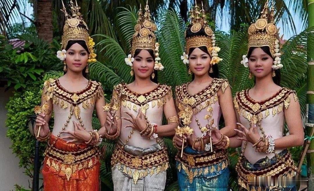 【柬埔寨人都善良？别逗了，诈骗园区背后的房东是谁你心里没数吗？】刚听到有人给