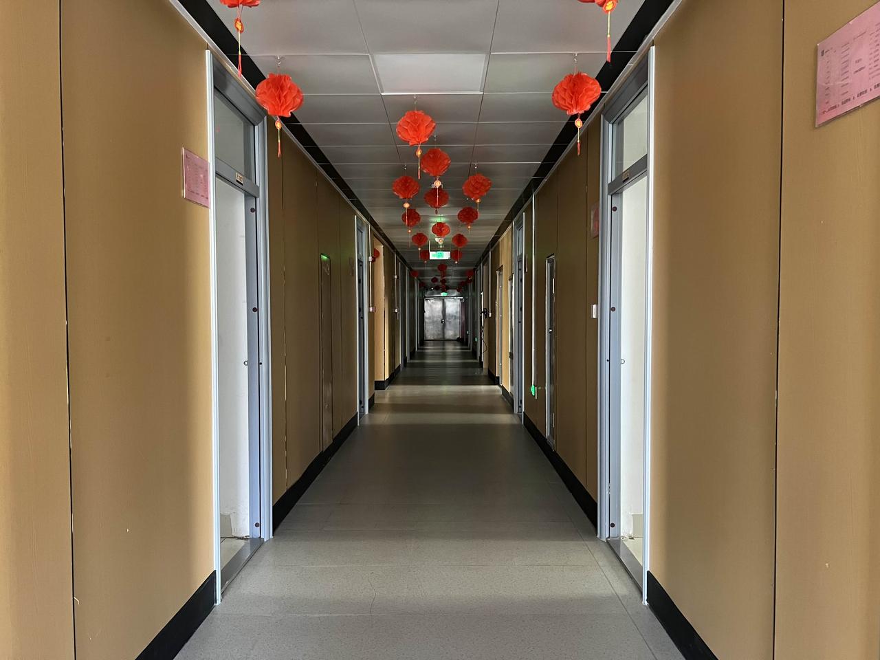 事实证明，五五分流已经失败：前几年，国家号召“中考五五分流”，很多职业学校快速