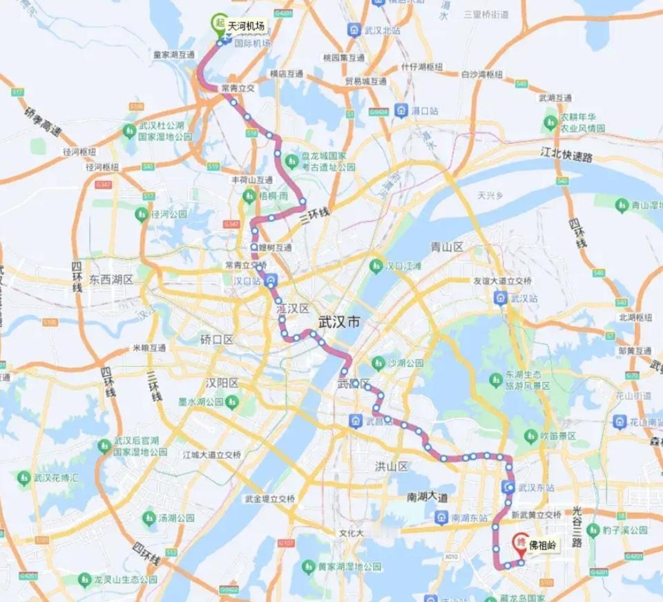 武汉地铁2号线成为武汉地铁的“客流之王”，主要源于以下几个关键因素：1.