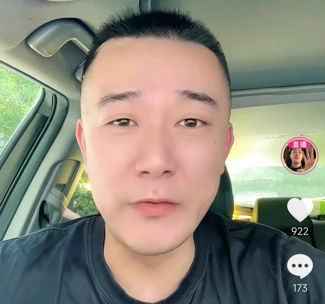 媒体人左海涛问了山东泰山主帅唐田两个球迷关心的问题。知名山东泰山队媒体人左海涛